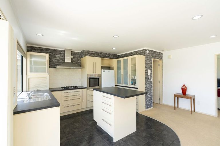 Photo of property in 1 Corfe Castle Lane, Levin, 5510