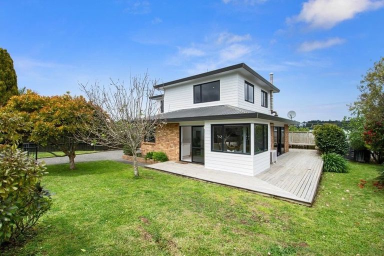 Photo of property in 5 Merlot Heights, Huapai, Kumeu, 0810