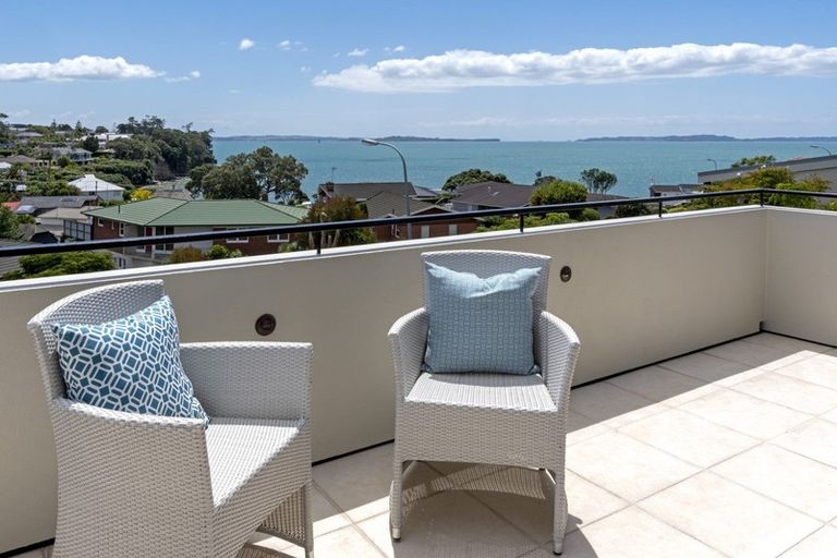 Photo of property in 4a Cleary Terrace, Cockle Bay, Auckland, 2014