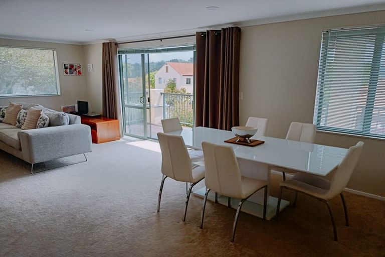 Photo of property in 11 Parkwood Crescent, Gulf Harbour, Whangaparaoa, 0930