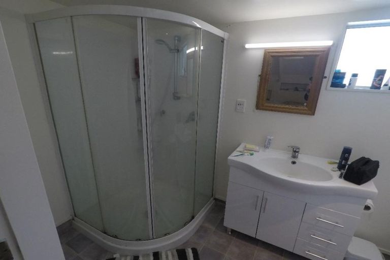 Photo of property in 123a Glenmore Street, Kelburn, Wellington, 6012