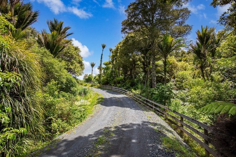 Photo of property in 35 Kaponga Lane, Kaipara Flats, Warkworth, 0981