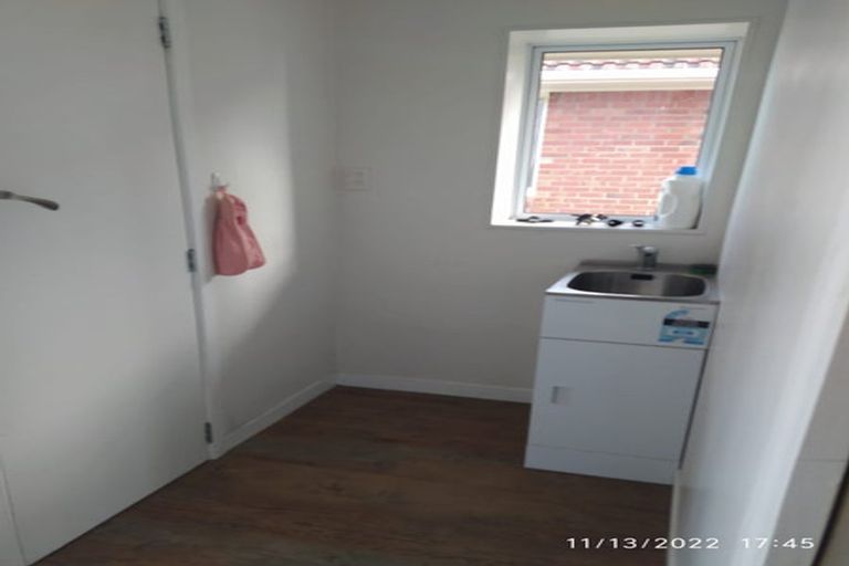 Photo of property in 26 Rosier Road, Glen Eden, Auckland, 0602