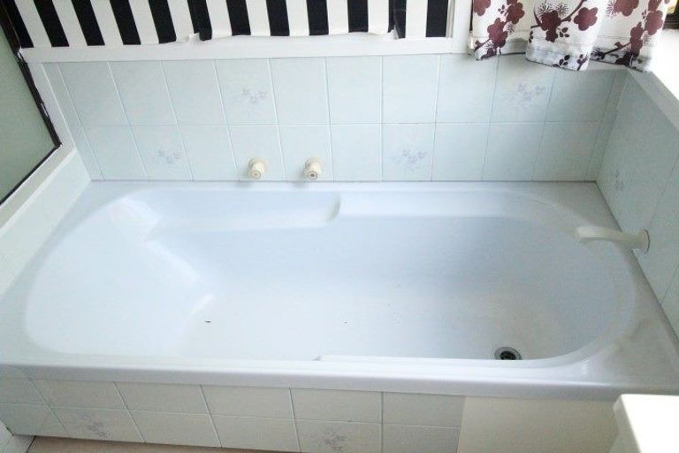 Photo of property in 27 Berkley Avenue, Hillcrest, Hamilton, 3216