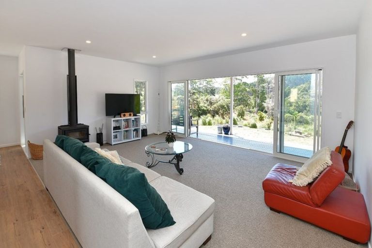 Photo of property in 33 Cory Road, Kaukapakapa, 0873