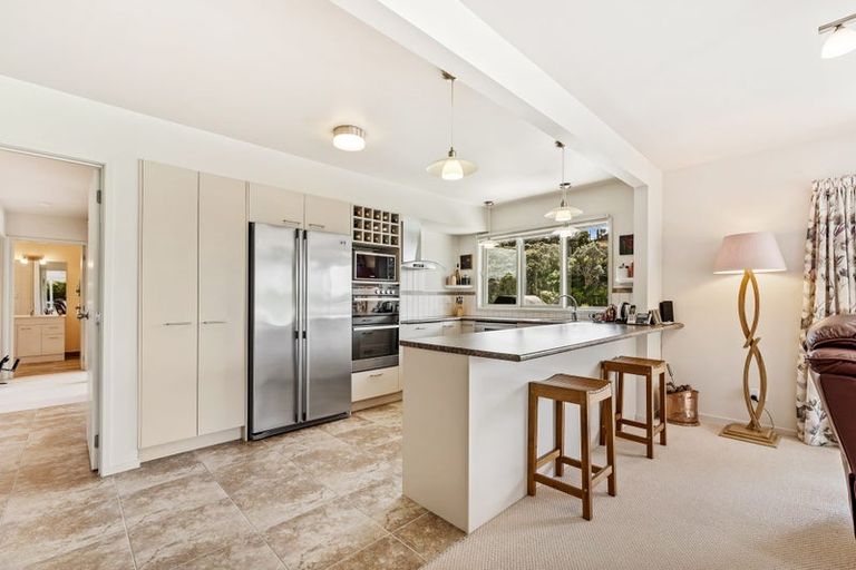 Photo of property in 17 Hawaiian Parade, Arkles Bay, Whangaparaoa, 0932