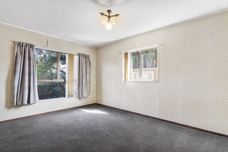 Photo of property in 8 Taihiki Road, Clarks Beach, 2122