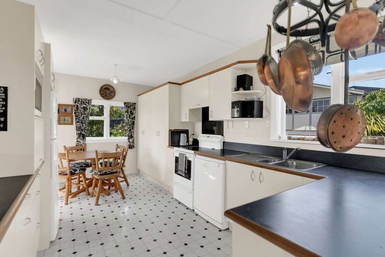 Photo of property in 19 Waipapa Avenue, Diamond Harbour, 8972