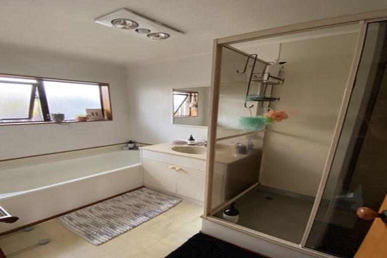 Photo of property in 6 Orangewood Drive, Northpark, Auckland, 2013