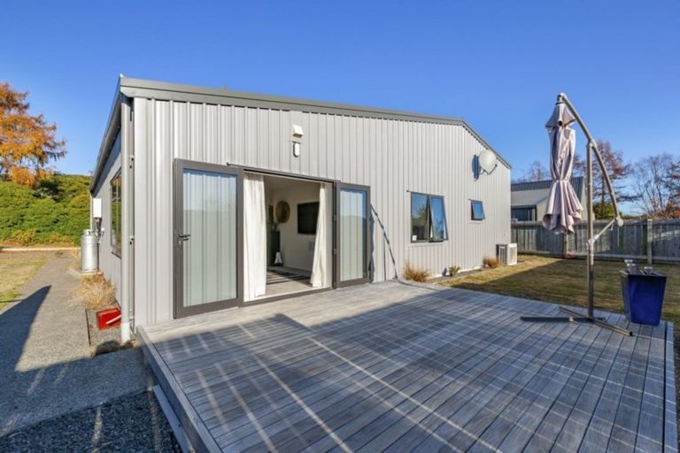 Photo of property in 130 Kenrigg Road, Kinloch, Taupo, 3377