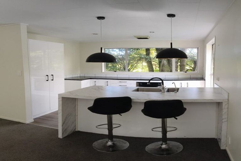 Photo of property in 2/462 Stokes Valley Road, Stokes Valley, Lower Hutt, 5019