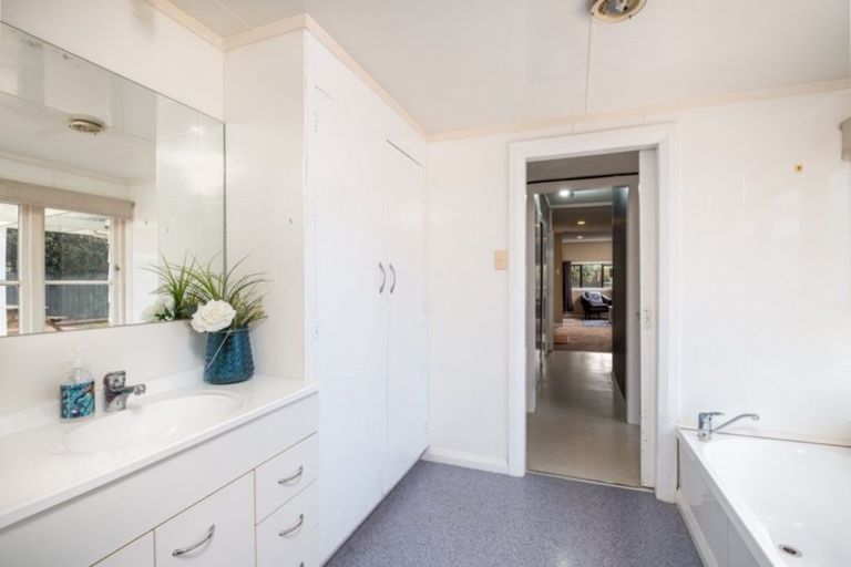 Photo of property in 3 Walsh Street, Mangapapa, Gisborne, 4010