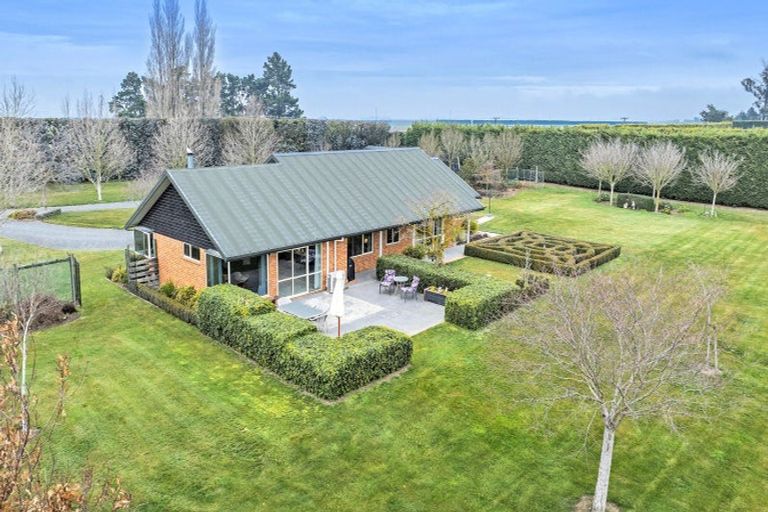 Photo of property in 586 Rakaia Selwyn Road, Leeston, 7682