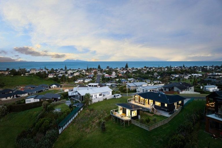 Photo of property in 26 Tohora View, Waihi Beach, 3611