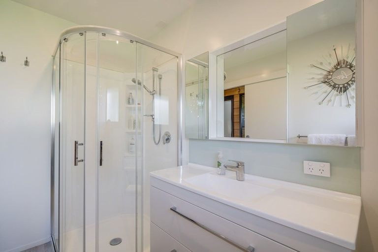 Photo of property in 165 Cook Drive, Whitianga, 3510