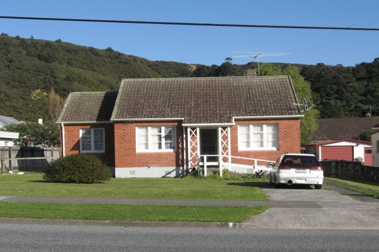Photo of property in 88 Seddon Street, Naenae, Lower Hutt, 5011