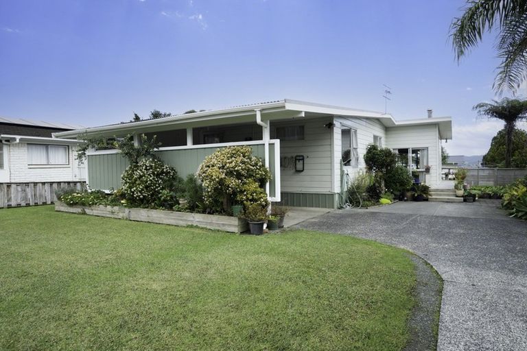 Photo of property in 4 Panorama Drive, Parahaki, Whangarei, 0112