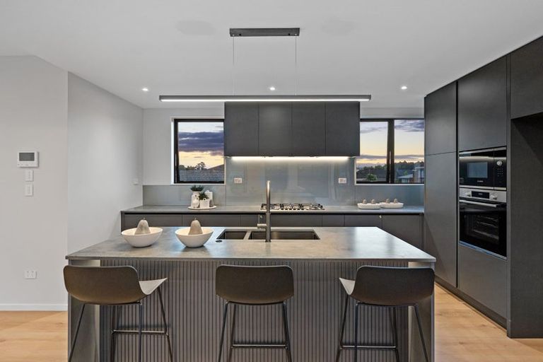 Photo of property in 13d Dominion Street, Takapuna, Auckland, 0622