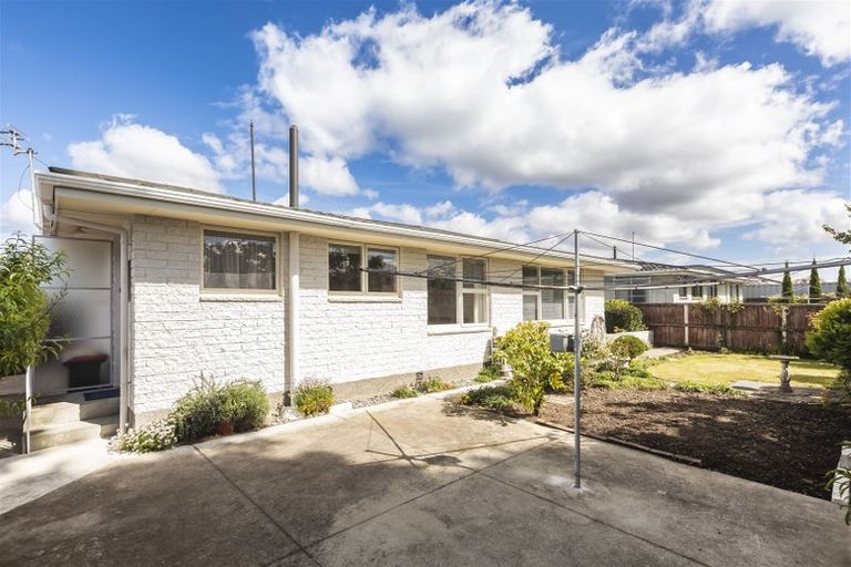 Photo of property in 2/15 Apollo Place, Papanui, Christchurch, 8052