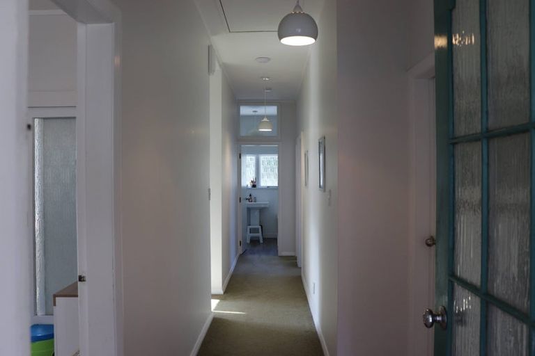 Photo of property in 52 Happy Valley Road, Owhiro Bay, Wellington, 6023