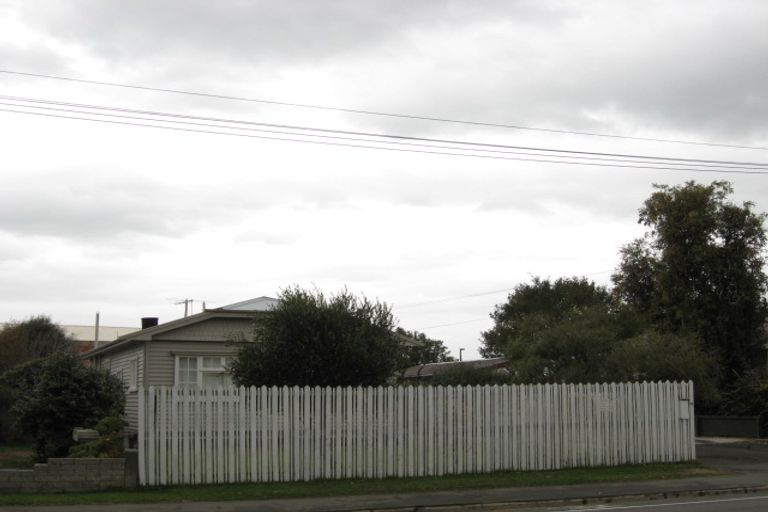 Photo of property in 1/33 Northcote Road, Northcote, Christchurch, 8052