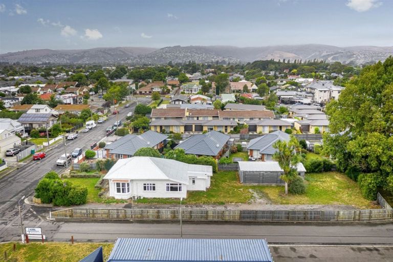 Photo of property in 17 Sylvan Street, Hillmorton, Christchurch, 8024