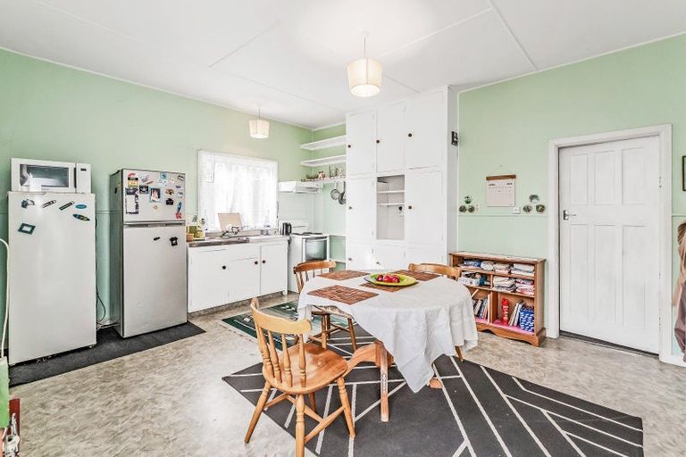 Photo of property in 85 High Street, Leeston, 7632