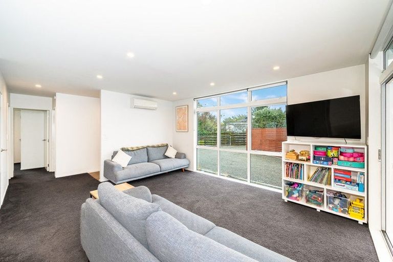 Photo of property in 5 Sharda Grove, Paraparaumu Beach, Paraparaumu, 5032