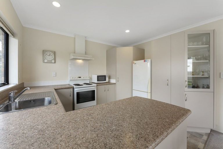 Photo of property in Rangeview Villas, 38/9 Fuller Close, Levin, 5510