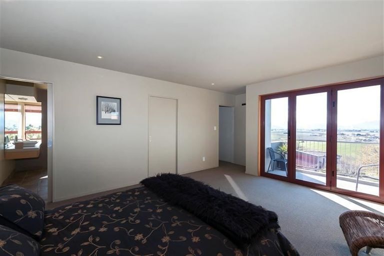 Photo of property in 2 Ridgetop Rise, Fairhall, Blenheim, 7272
