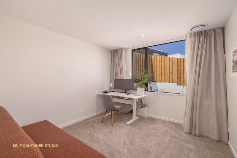 Photo of property in 4 Plains View, Mount Pleasant, Christchurch, 8081