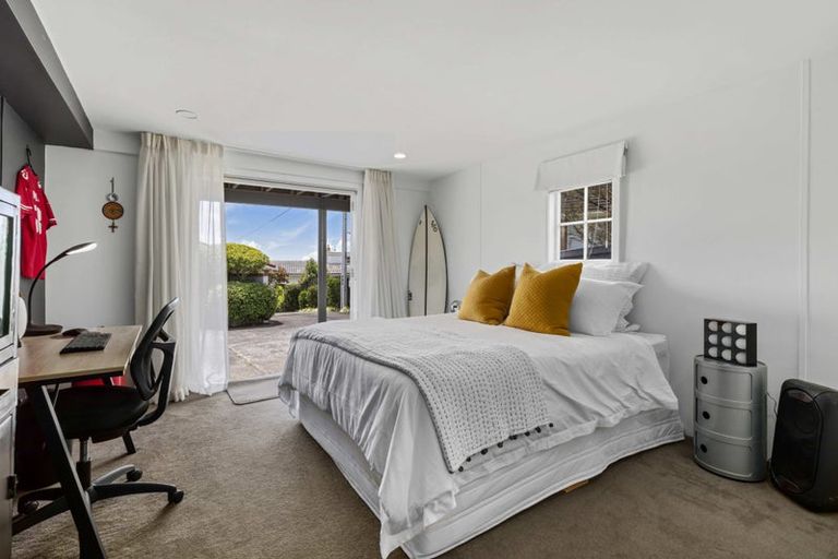 Photo of property in 1/41 East Coast Road, Milford, Auckland, 0620