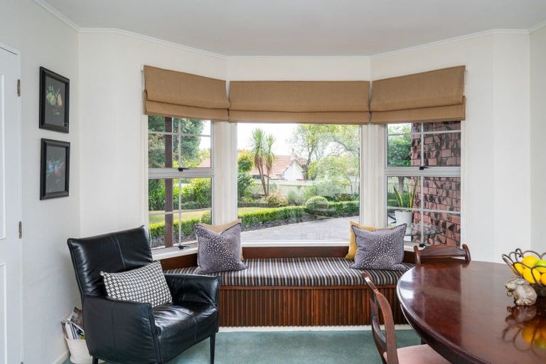 Photo of property in 10 Tauroa Road, Havelock North, 4130