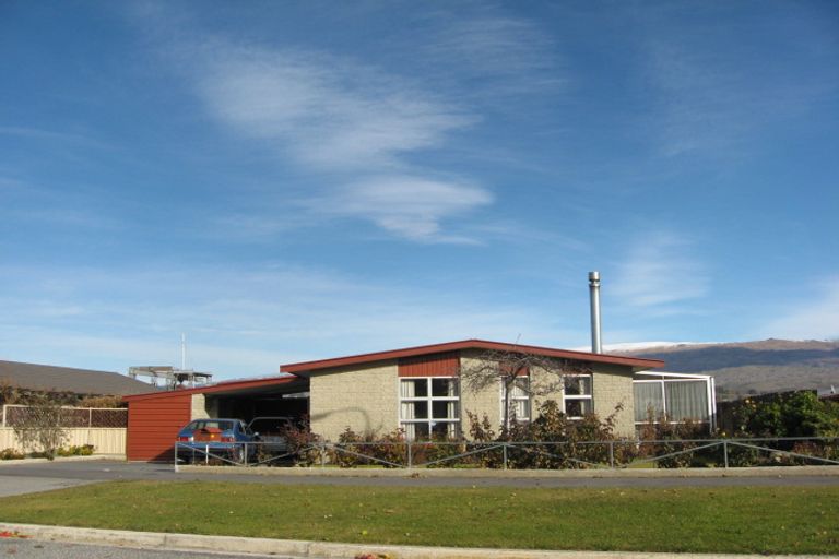 Photo of property in 70 Ashworth Street, Alexandra, 9320