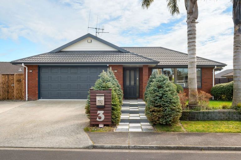 Photo of property in 3 Carisbrook Place, Rototuna North, Hamilton, 3210