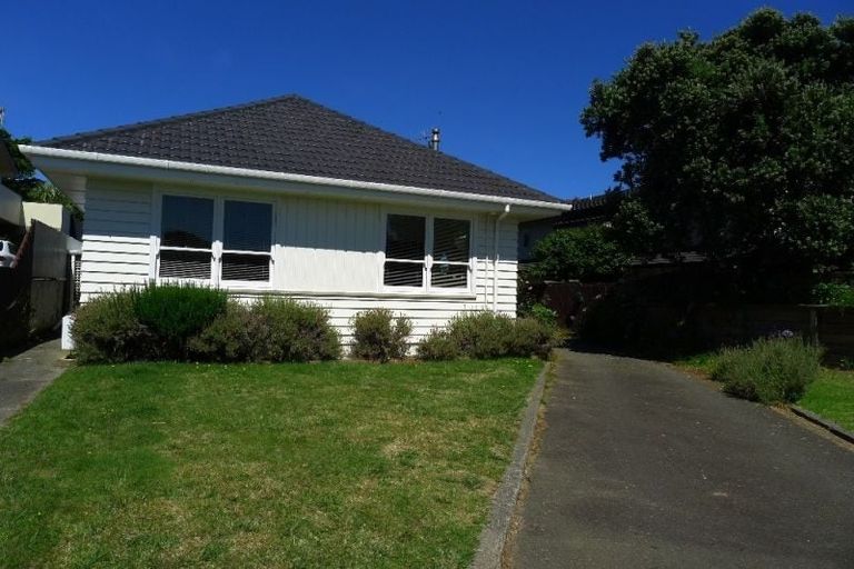 Photo of property in 14 Nathan Avenue, Paraparaumu Beach, Paraparaumu, 5032