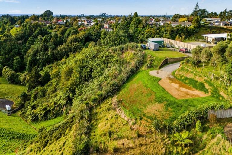 Photo of property in 10 Aderman Place, Hurworth, New Plymouth, 4310