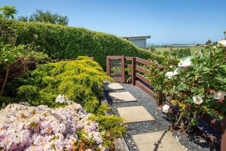 Photo of property in 1 Newman Street, Waimataitai, Timaru, 7910