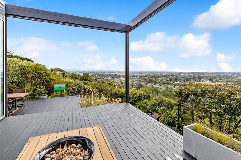 Photo of property in 36 Millhill Lane, Huntsbury, Christchurch, 8022