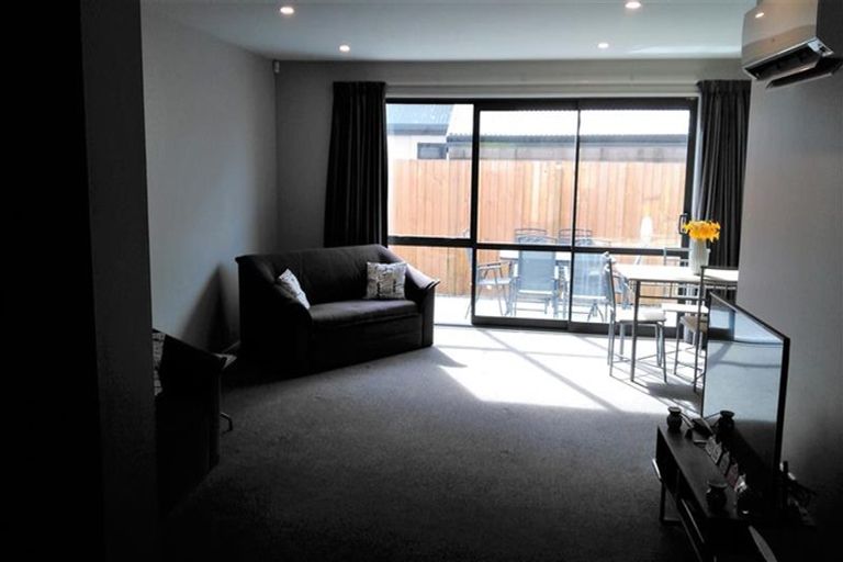Photo of property in 451a Barbadoes Street, Edgeware, Christchurch, 8013