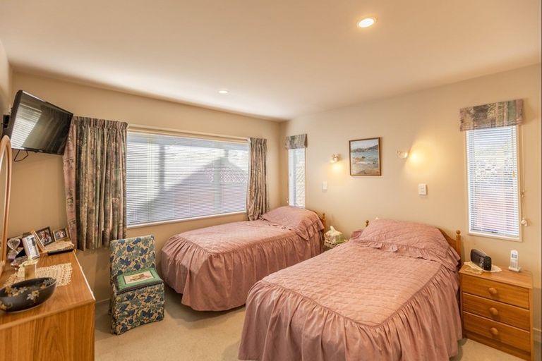 Photo of property in 10 Park Road, Greenmeadows, Napier, 4112