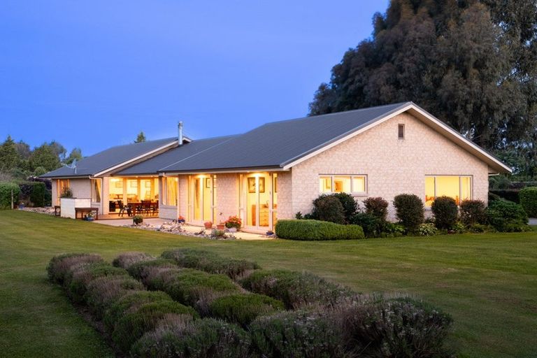 Photo of property in 30 Macdonalds Lane, Waikuku, Rangiora, 7473