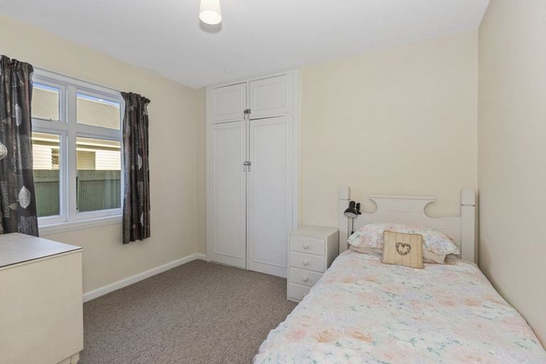 Photo of property in 105 Mcfaddens Road, St Albans, Christchurch, 8052