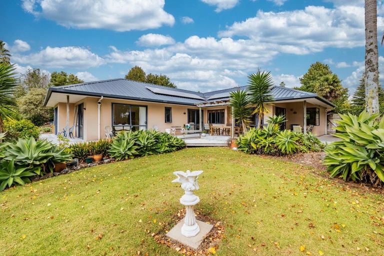 Photo of property in 28 Davis Strongman Place, Kerikeri, 0293