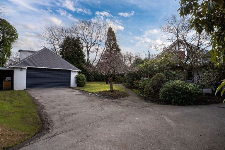 Photo of property in 186 Fendalton Road, Fendalton, Christchurch, 8052