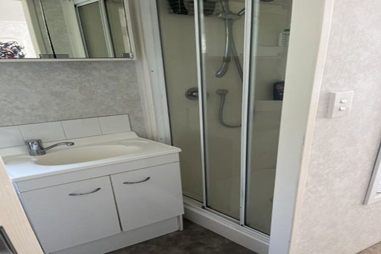 Photo of property in 347 Upper Drive, Greenhithe, Auckland, 0632