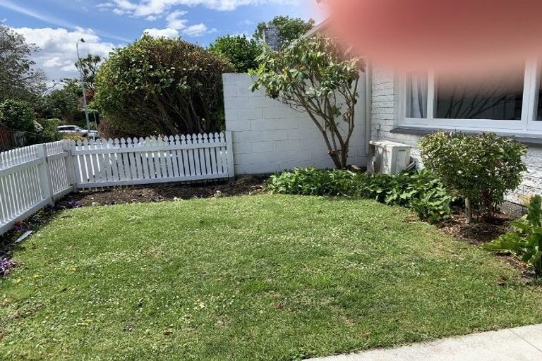 Photo of property in 2/31 Rosedale Place, Avonhead, Christchurch, 8042