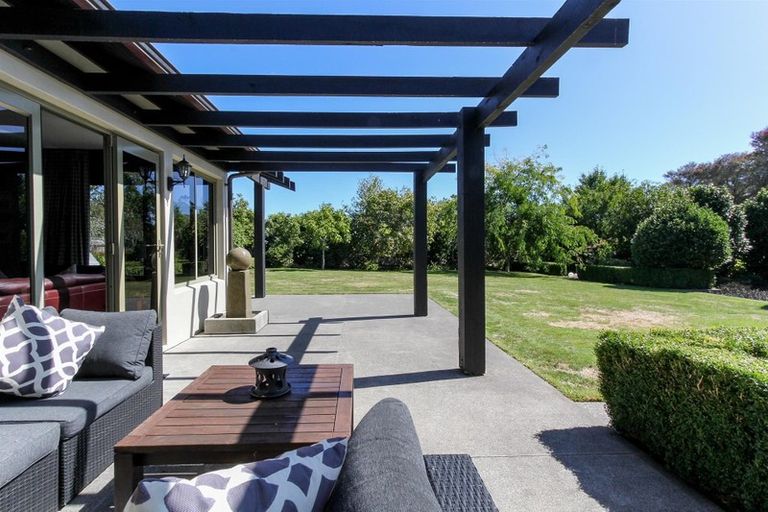 Photo of property in 30 Shelter Grove, Frankleigh Park, New Plymouth, 4310