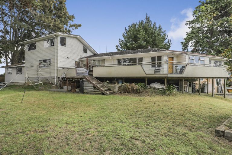 Photo of property in 114 Ennis Avenue, Pakuranga Heights, Auckland, 2010