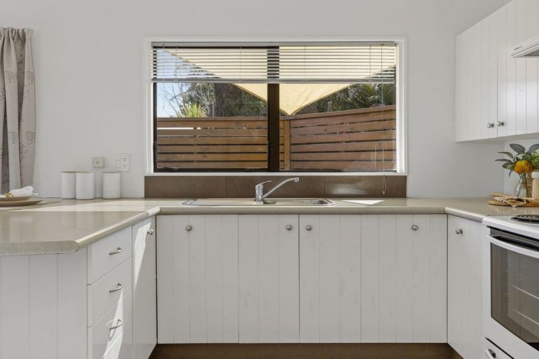 Photo of property in 2/10 Koha Road, Taupo, 3330